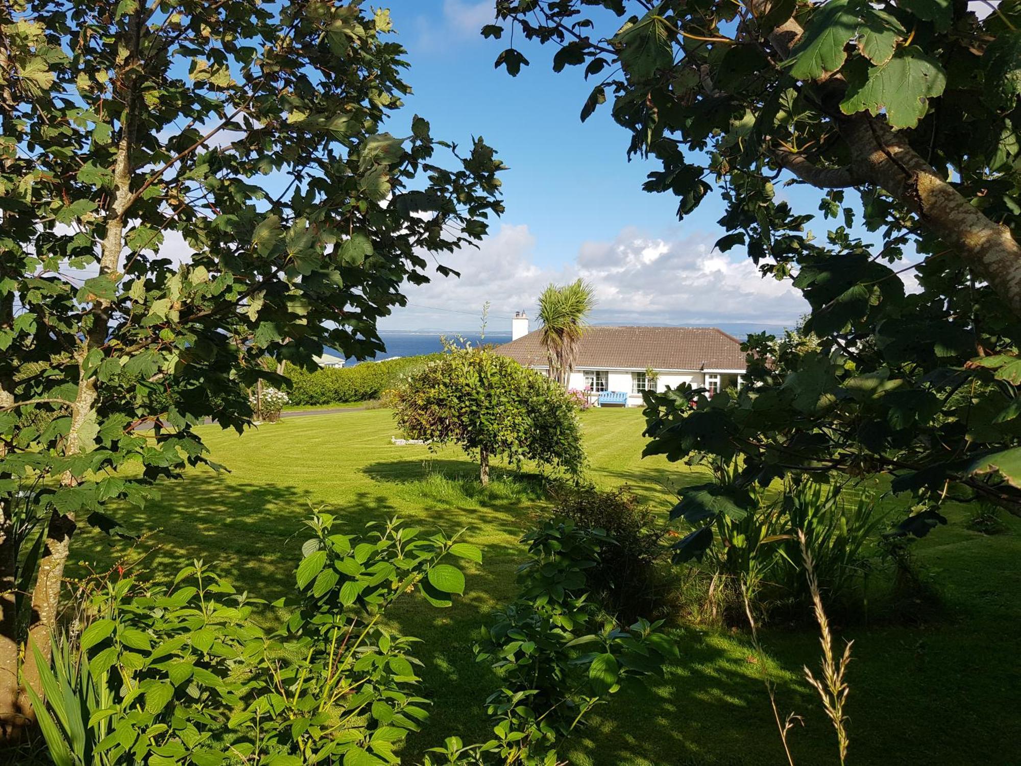 Sunrise View Bed & Breakfast Castlemagee Exterior photo